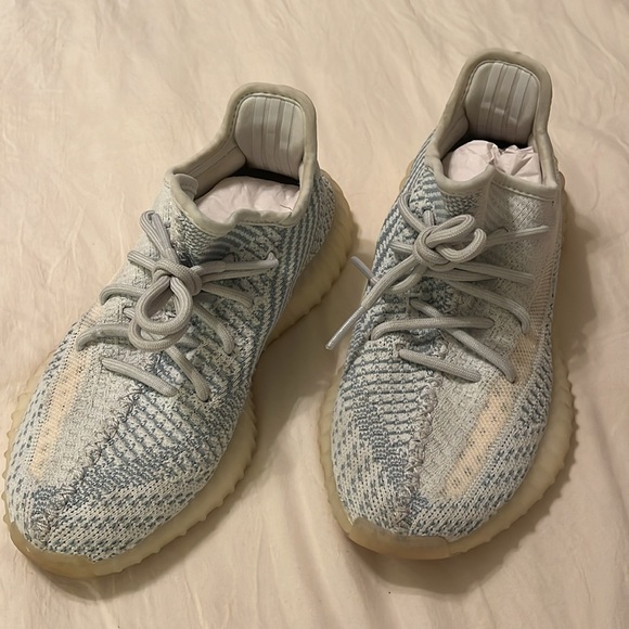 YEEZY Boost 350 V2 Men’s Sneakers - Cloud White (Size 5.5) Tags Included - Picture 6 of 9